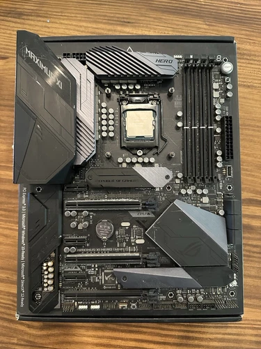 ROG MAXIMUS XI HERO WI-FI w/ INTEL I9-9900K No Box
