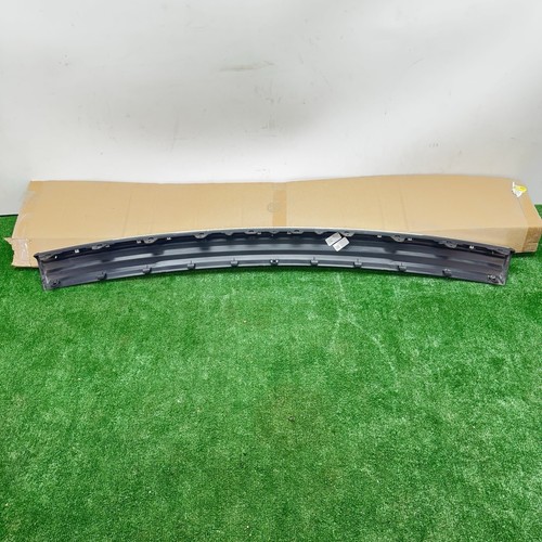 15-20 Suburban/Tahoe/Yukon Rear Bumper Fascia Chrome Step Pad OEM 84277154 - Picture 5 of 10