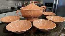 Metlox Poppytrail LOTUS SOUP TUREEN & 5 Bowls Peach Apricot Lid Ladle Vernon
