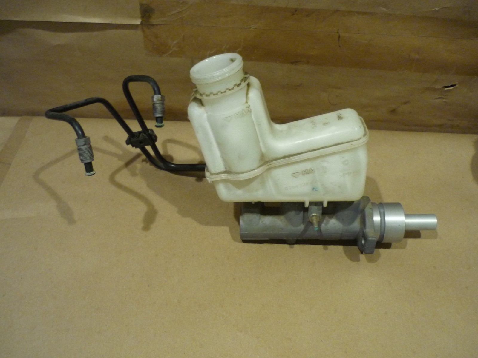 Maserati 4200 Brake Master Cylinder And Tank P/N 980138133