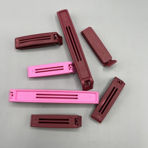 Pampered Chef Twixit Clips Set Of 7 Help With Cancer & Cranberry Small And Large - Picture 6 of 6