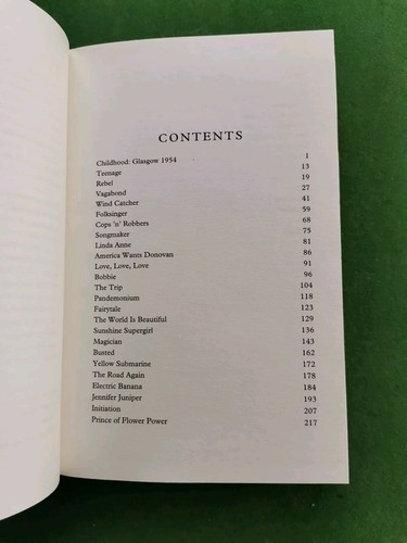 The Hurdy Gurdy Man. SIGNED autobiography of Donovan. 2005. Very good condition. - Foto 6 di 12