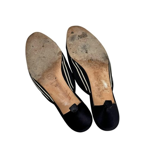Tacchi a spillo vintage CHANEL raso berretto toemule taglia 9,5 nero bianco righe CC fiocco - Foto 10 di 13