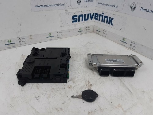 Calculateur Moteur (ECU) Pour Peugeot 206 CC (2D) 2001 - Pièce D'occasion 9642247380