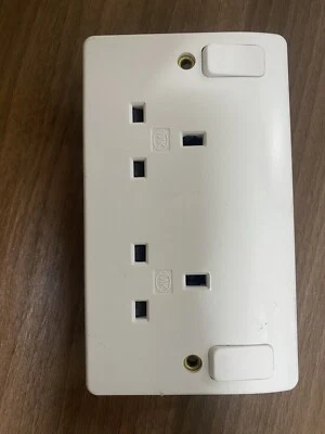 MK ELECTRIC MK Double Wall Sockets