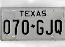 TEXAS passenger license plate "070 GJQ"