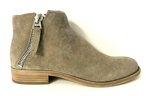 dolce vita women's vesa suede zip booties