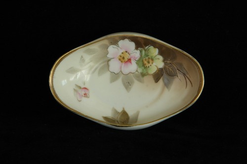 NIPPON 100% HAND PAINTED PINK & BLUE FLOWERS PORCELAIN OPEN SALT CELLAR NUT DISH - Picture 2 of 4