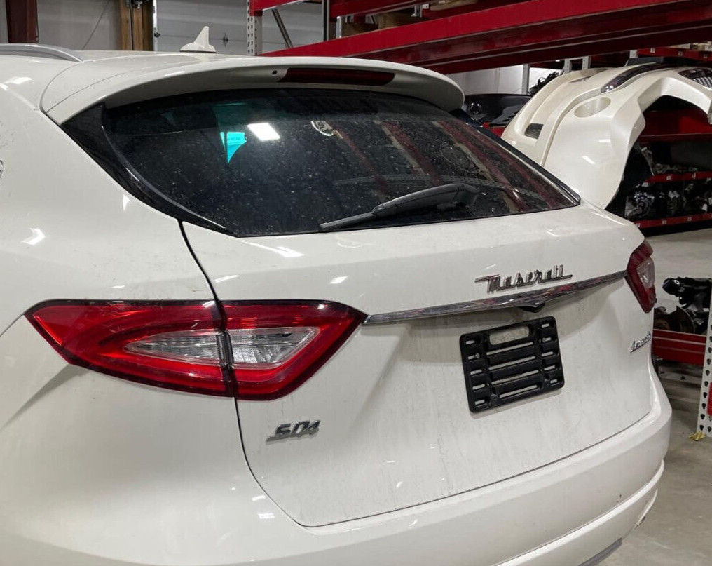 2019 Maserati Levante OEM Rear Trunk Lid Tail Gate Hatchback Bianco White 268