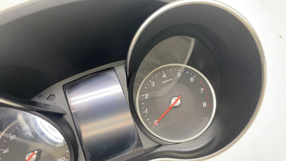 ⭕ 2019-2020 Mercedes Benz C300 Speedometer Instrument Cluster Gauge A2059001642 - Image 4 of 4