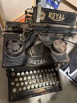 Antique Royal Typewriter Model 10 Standard Early 1900s Vintage
