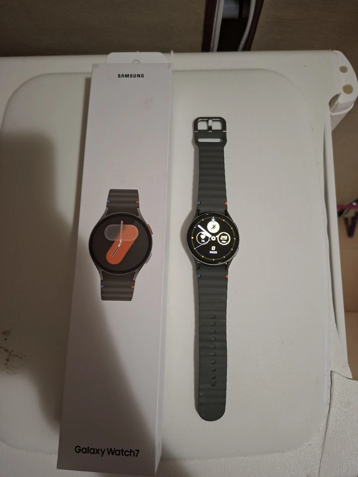 Samsung Galaxy Watch 7, foto 1 di 5
