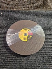 QTY 8 DeWALT DW8021 Cutting Wheel, 14 in Dia, 1/8 in Thick 20 mm Arbor Coarse