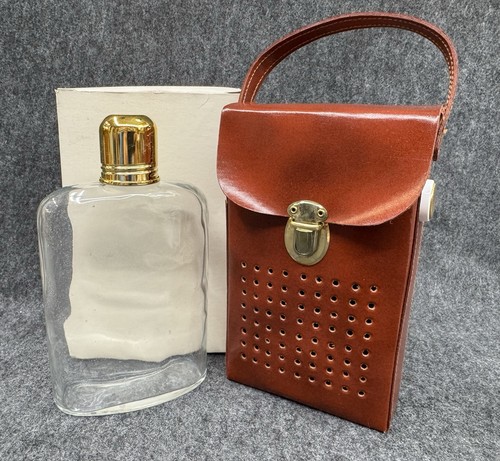 Vintage NOS Hidden Glass Flask in False Transistor Radio Case ~ Reno Auto Body