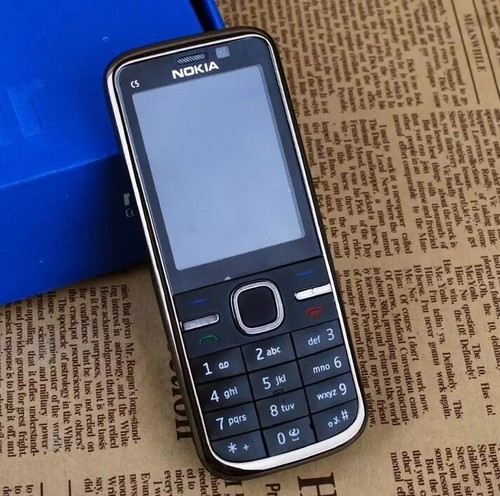 Nokia c5-00i 3G Unlocked Original Phone 2.2" 5MP Camera - Picture 4 of 16