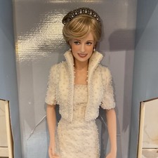 VTG BEAUTIFUL FRANKLIN MINT LADY DIANA DOLL WITH PAPERWORK  UNUSED 46cm HIGH