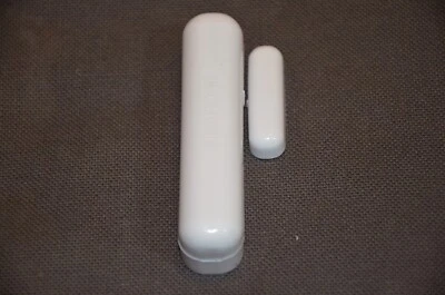 FIBARO détecteur d'ouverture Z-wave FGK 001 - Photo 1/2