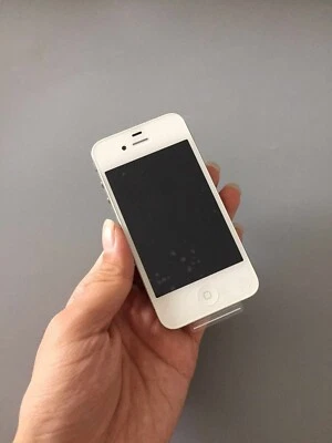 Apple iPhone 4 4S -8/ 16/32GB - White Black (Unlocked) IOS used smartphone cheap - Bild 1 von 4