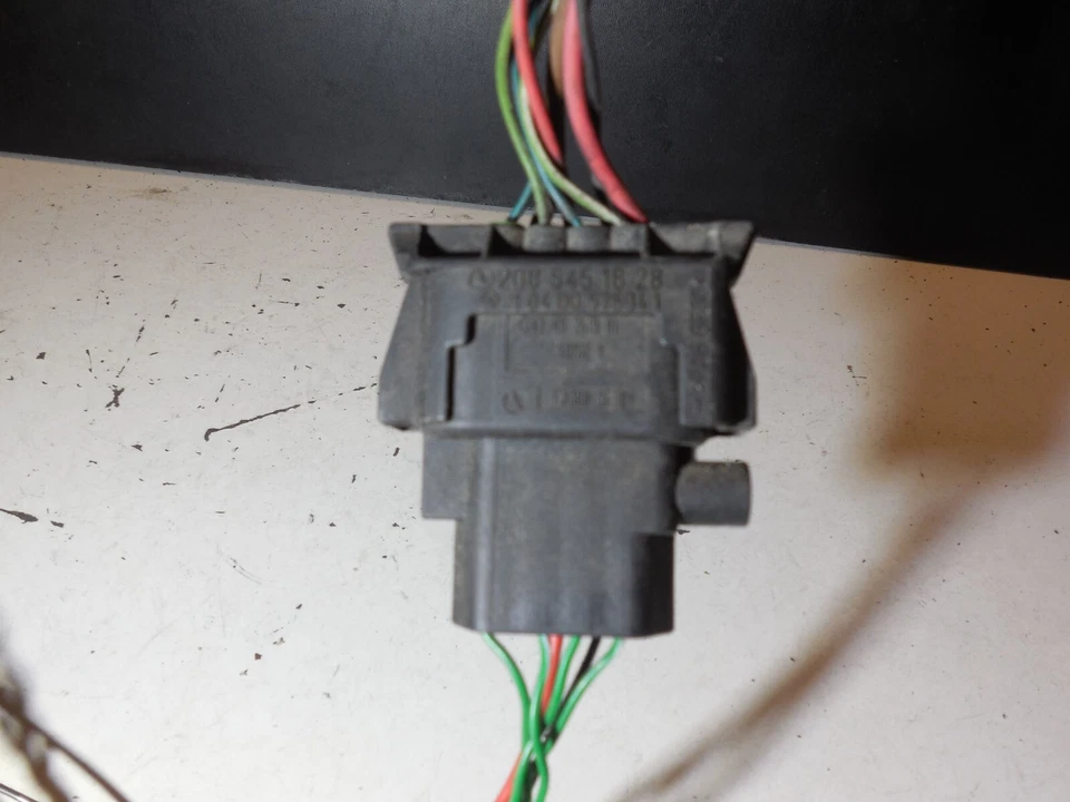 Enchufe cable motor ventana coleta 2085451628 07-13 Mercedes Benz W221 S550 S450 Foto 2 de 4