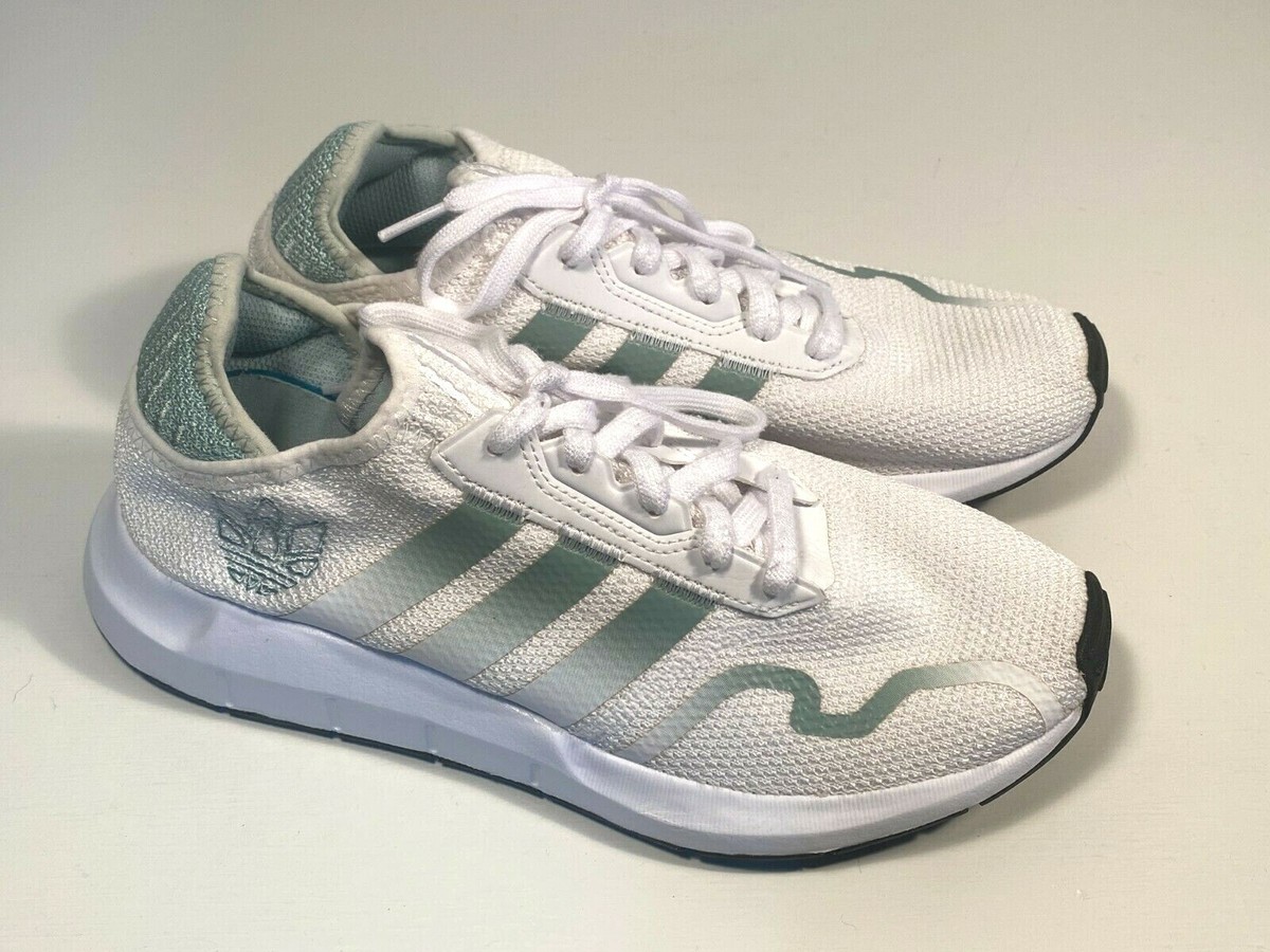 Adidas Swift Run X Hazy Green White Knit Athletic Sneakers Adidas Swift Run X Hazy Green White Knit Athletic Sneakers