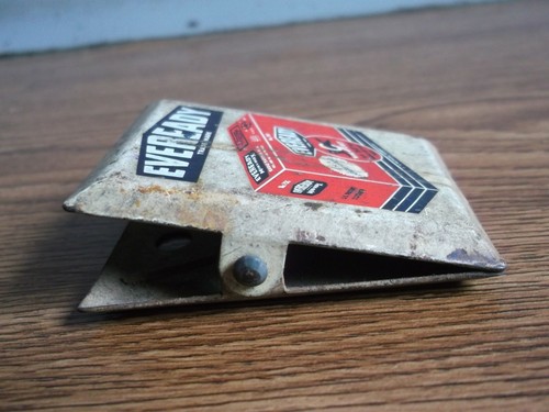 Rare vintage "EVEREADY" Radio battery advertising paper clip of 50's. - Foto 4 di 11