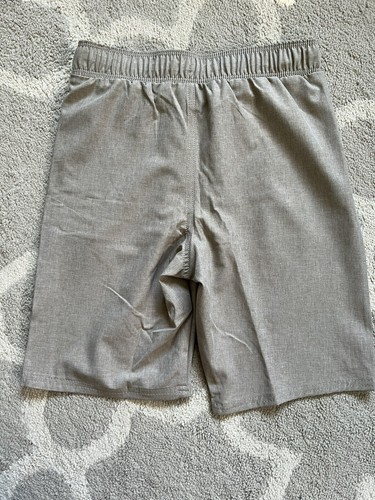 Hurley Youth Hybrid Shorts size 10/12 Tan New - Picture 3 of 3