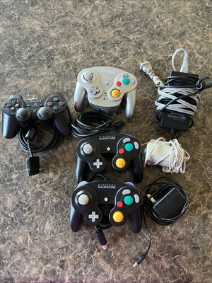 Lot Of 3 Nintendo Brand OEM GameCube Controllers, 1 Sony PlayStation Controller