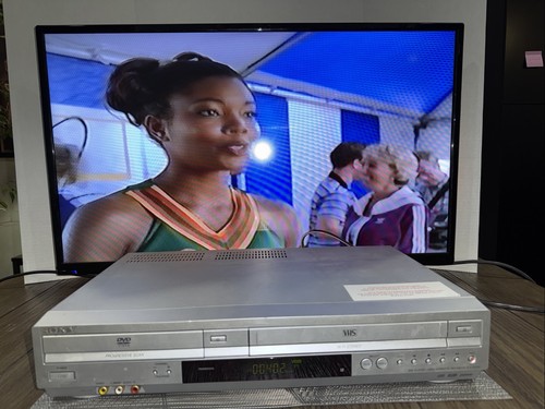 Sony SLV-D370P DVD Player VCR VHS Recorder Combo No Remote - Picture 2 of 13