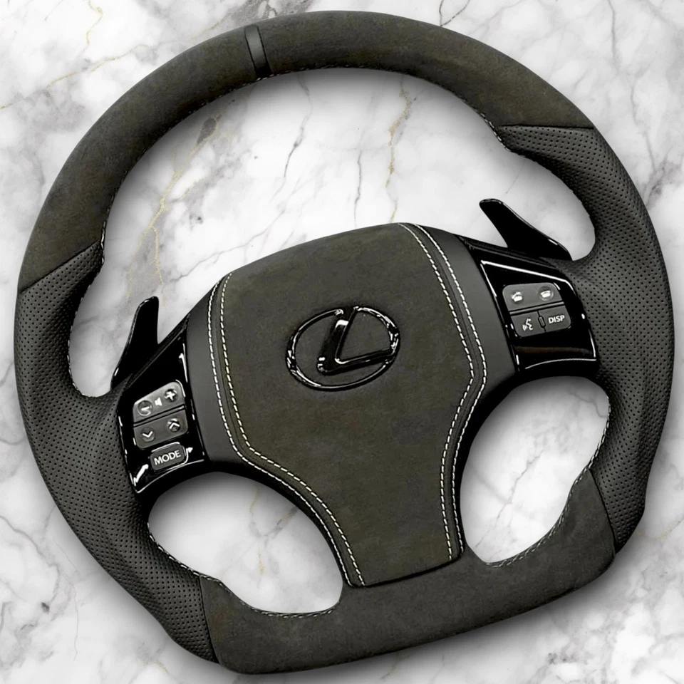 Volante personalizado Lexus IS250 IS350 IS F 2006-13 gamuza y cuero perforado Foto 2 de 4