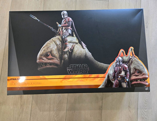 Hot Toys Star Wars TMS046 The Mandalorian and Blurrg 1/6th Scale Collectible