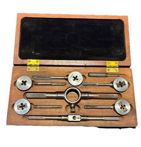 Wells Brothers Co Little Giant No A1 Screw Plate Tap Die Set Wooden Box Vintage