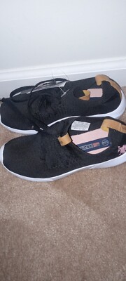 PREOWNED WOMENS POLO CLUB ATHLETIC SHOE (SIZE 5.5)