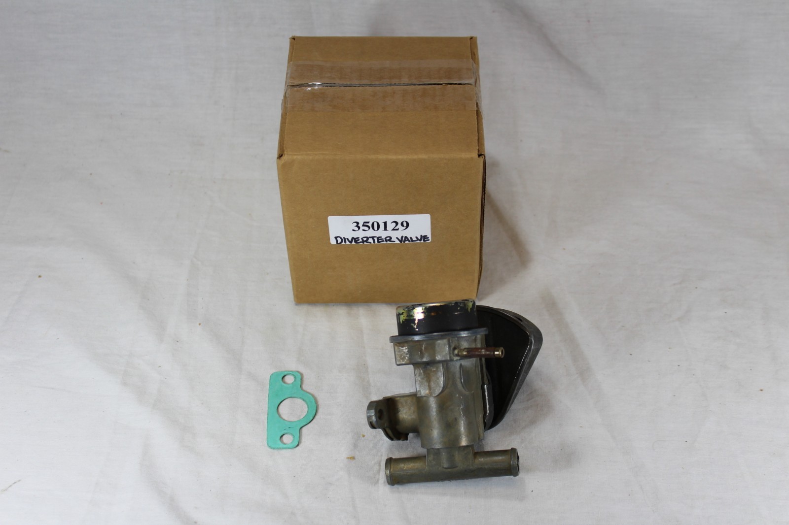 Ferrari NEW OLD STOCK 365 Emissions Diverter Valve Factory OEM P/N 350129