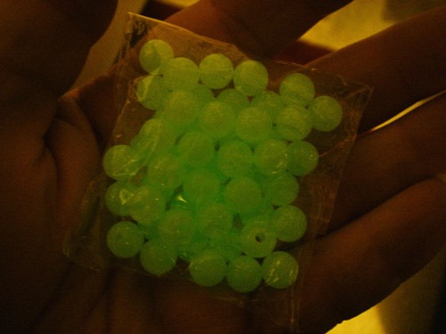 50 pieces 8mm round Glow in dark Hard Fishing Beads Lumo green USA SELLER NEW - Picture 6 of 6