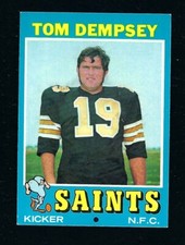 1971 Topps Football #5 Tom Dempsey, New Orleans Saints, EX-MT!