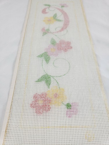 Needlepoint Handpainted Initial Letter C Sweet Pea - Picture 7 of 7