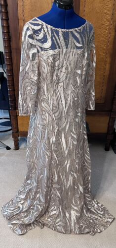 ADRIANNA PAPELL Women Gold Sequin. Embroid. Full Lgth. Gown Long Sleeves S16 New