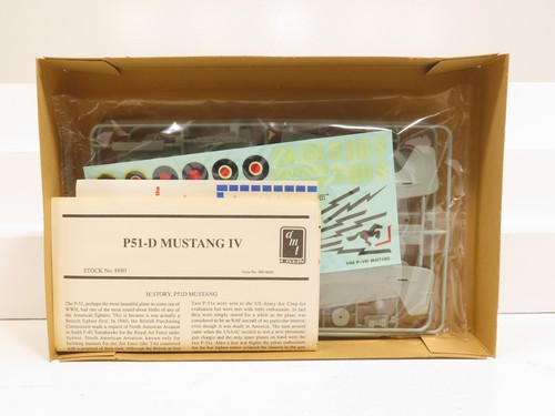 AMT 8880 P-51D Mustang Model Kit 1/48 Scale LN - Picture 4 of 6
