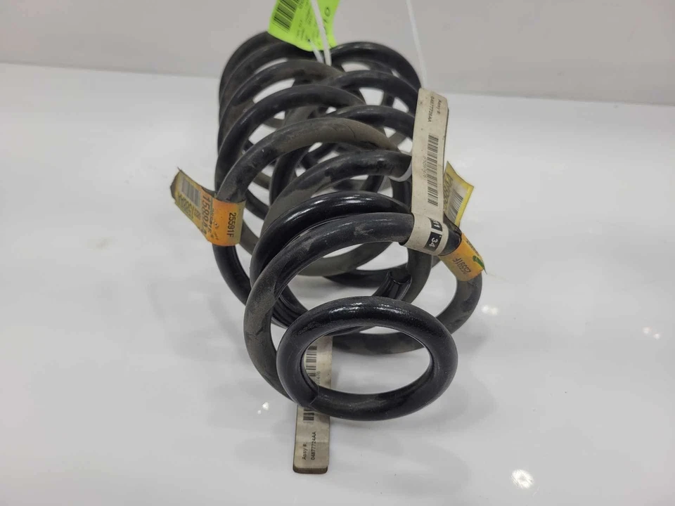 Juego de muelles helicoidales de suspensión trasera Chrysler 200 2015-217 OEM 5168722AA Foto 4 de 4