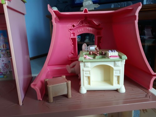 FISHER PRICE LOVING FAMILY GRAND MANSION DREAM DOLL HOUSE AND ACCESSORIES - Picture 9 of 12