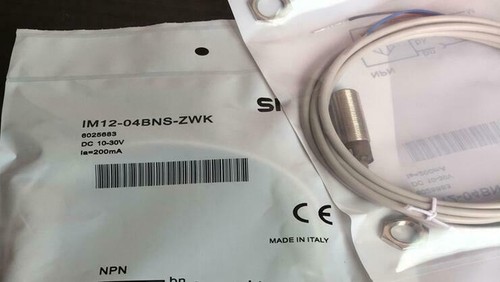 1PC IM12-04BNS-ZWK IM1204BNSZWK SICK New .YY0 - Picture 2 of 2