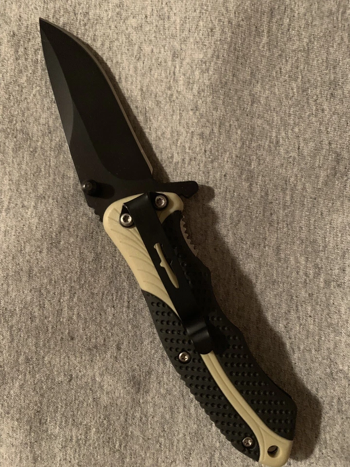 Navaja con clip de bolsillo Camillus Foto 2 de 3