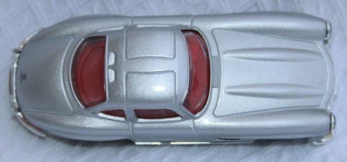 Dinky DY12 1955 Mercedes 300SL Gullwing 1:43 Model Car - Picture 5 of 9