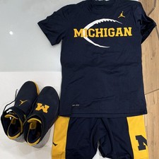 Jordan Michigan includes t shirt and shorts s...