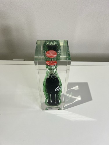 Vintage 6.5 oz Coca-Cola Coke Bottle in Lucite Display Block Paperweight Retro - Picture 5 of 5