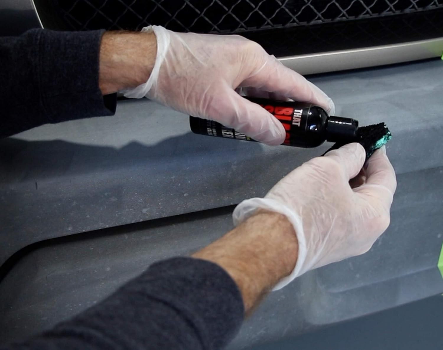 Revolutionary Black Plastic Trim Restorer - Easy Application for Instant Results