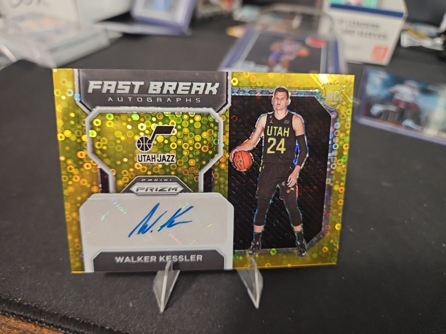 2022-23 Panini Mosaic Autographs Fast Break Walker Kessler GOLD (AU, RC) /10