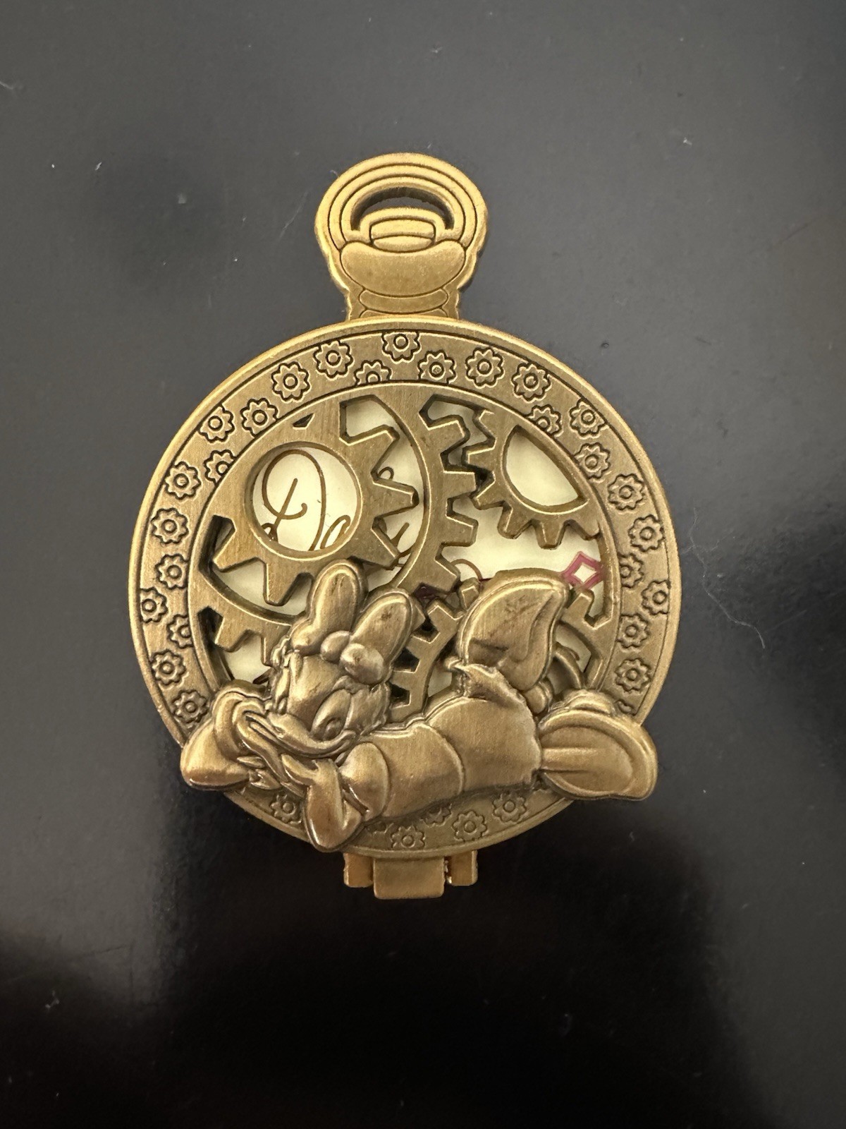 Disney Mickey and Friends Daisy Duck Opening Pocket Watch Clock Pin