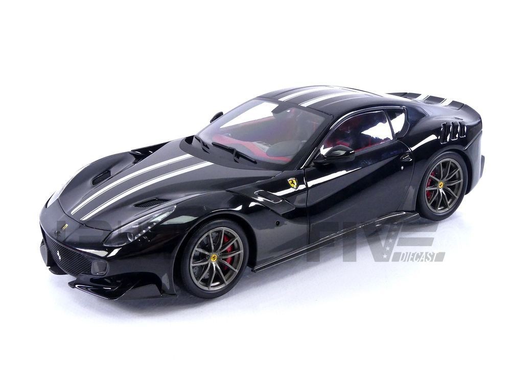 BBR 1/18 フェラーリ F12 TDF 1/18 BBR Ferrari F12 TDF (Yellow) Diecast Car Model Limited