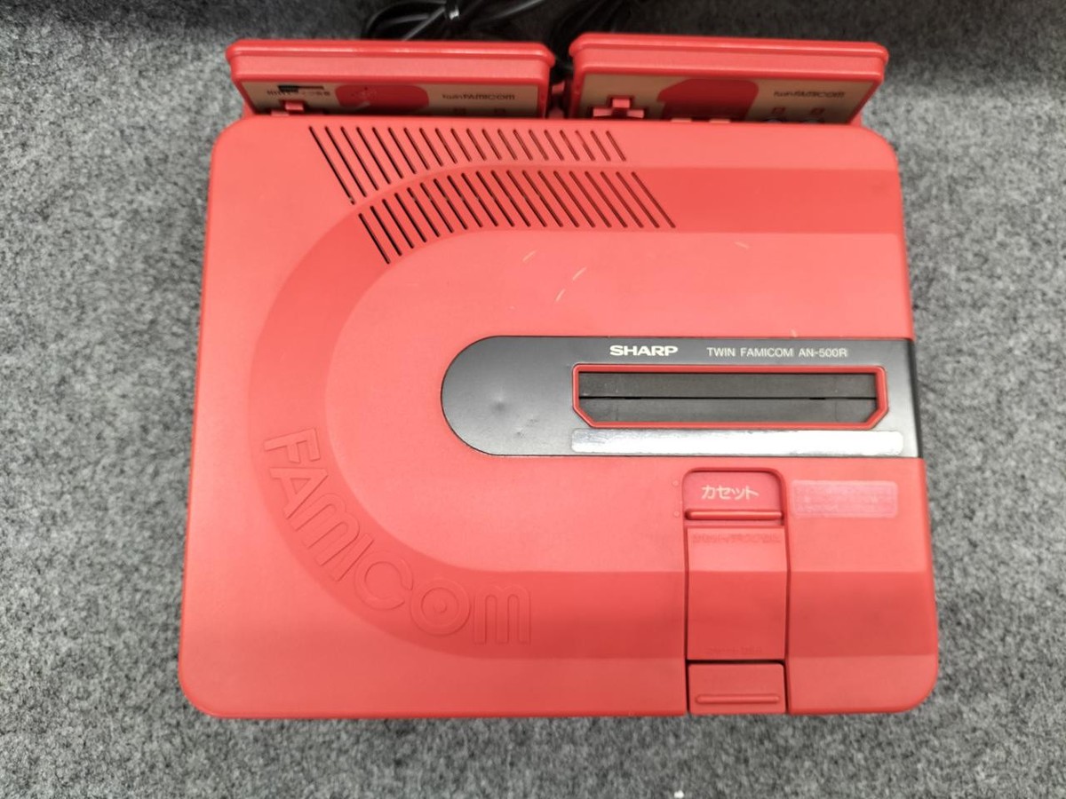Sharp Twin Famicom Nes Console System - An-500r for sale Sharp Twin Famicom Nes Console System - An-500r for sale